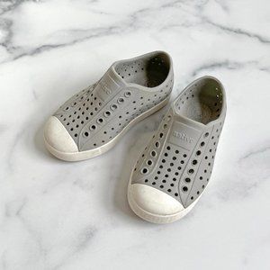 Native Jefferson Slip On Pigeon Gray size 8